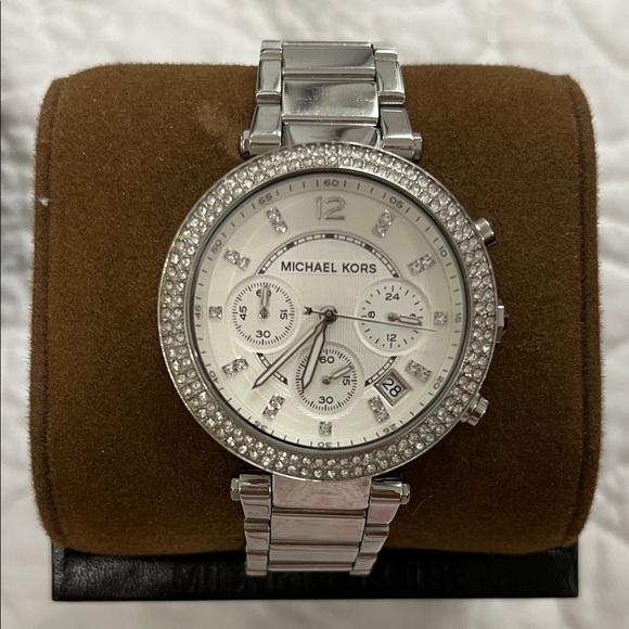 Michael Kors Silver Crystal Women's Watch - Picture 1 of 2
